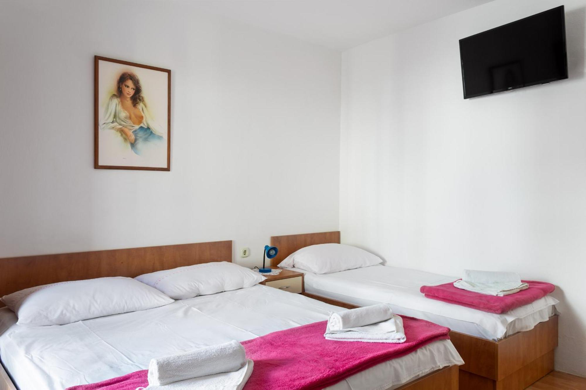 Niko Apartments Drvenik  Phòng bức ảnh